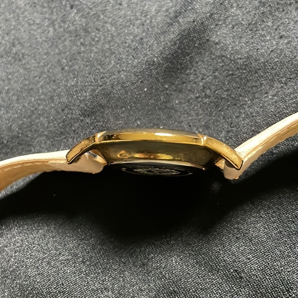 Preloved ANNE KLEIN Women's 36mm Watch Rose Gold MOP DIAL Lt. Pink Leather - Picture 5 of 9